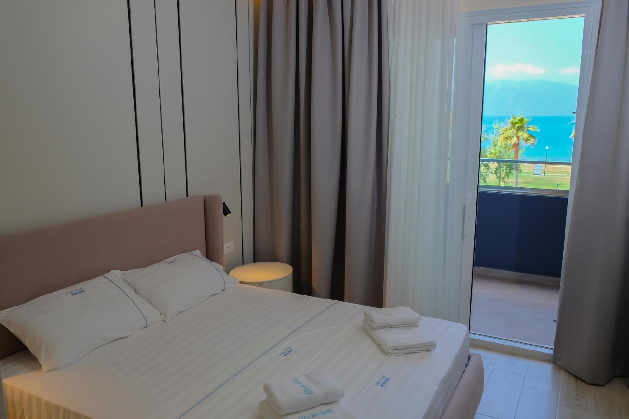 Laid Hotel Влёра Экстерьер фото