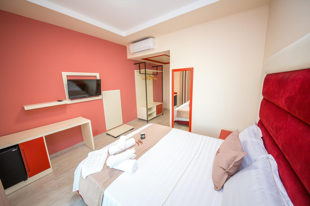Laid Hotel Влёра Экстерьер фото